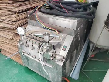 转让二手高压均质机 一台容积200L12