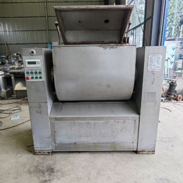 转让二手真空和面机 一台150型吉牌产卧