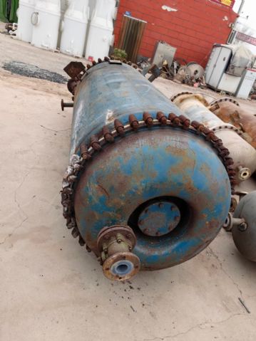 转让二手薄膜蒸发器 一台7.6平方搪瓷薄