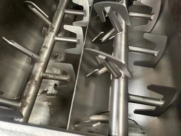 转让二手真空拌馅机 一台容积650L汉普