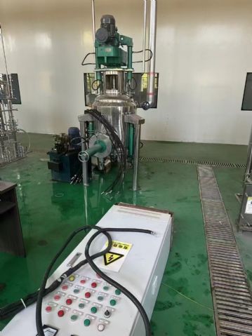 转让二手三合一过滤机 一台容积200L江