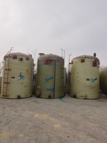转让二手玻璃钢罐 三台容积30立方原储水