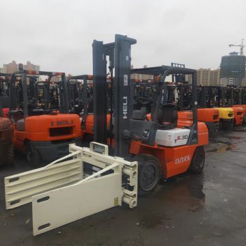 转让1.5吨、2吨平抱夹叉车，操作简单