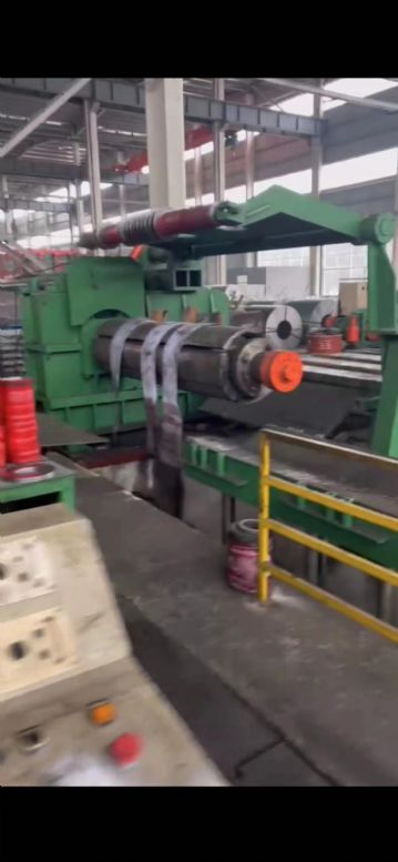 转让无锡建发产1／6／2000分条机