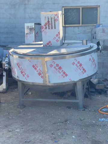 转让闲置2吨搅拌罐