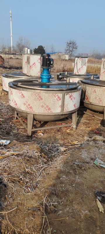 出售二手蒸汽加热不锈钢搅拌罐4台