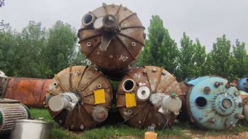 50立方外盘管加热搅拌罐3台