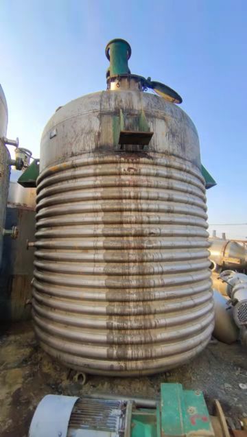 35立方不锈钢搅拌罐，外盘管加热式