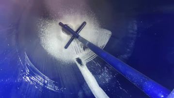 转让5000L杨阳闭式搪瓷反应釜，搪瓷完