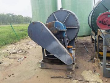 转让9成新4立方耙式真空干燥机1台，铸造