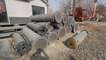 转让全新未用钛材列管冷凝器100根，规格