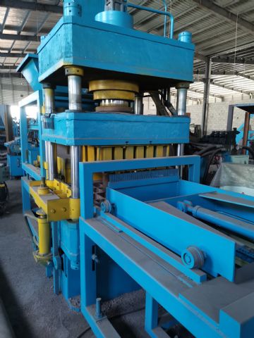 水泥砖机，静压机设备