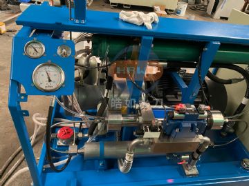 9.5成新二手水刀切割机低价转让，二手水