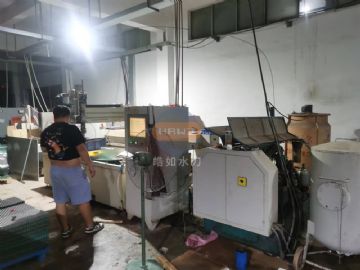 低价转让二手水刀切割机，原先切石材的，免