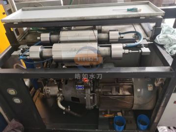 转让二手水刀切割机，可切割玻璃 金属 岩