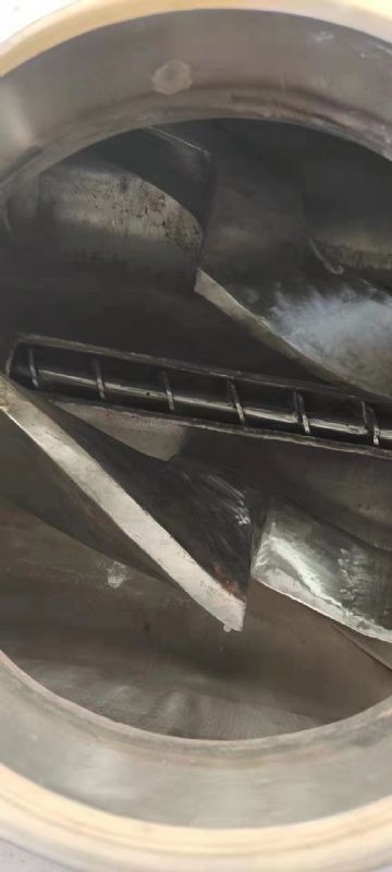 新定 600升不锈钢捏合机一台