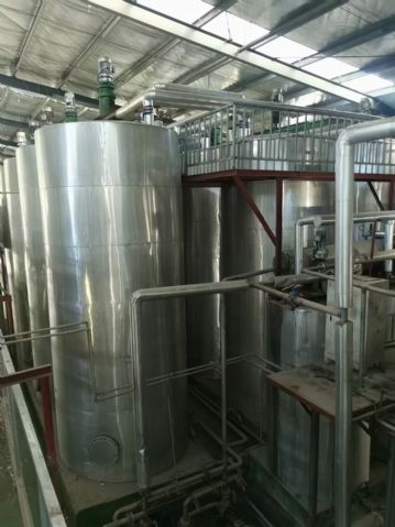 在位出售30吨不锈钢搅拌罐15台有需要的