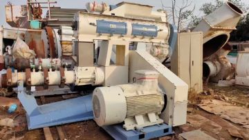 新到牧羊200型膨化机，设备九成新，有需