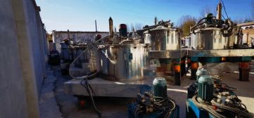 江苏赛德力刮刀离心机共计20台，316L