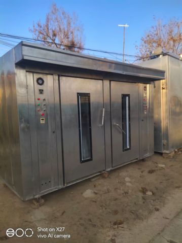 有需要旋转式烤炉的吗？九层新，配套齐全，