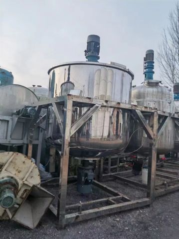 便宜出售  5立方乳化罐 还有多种型号多