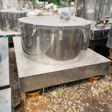 出售  1600平板吊带离心机多台！欢迎