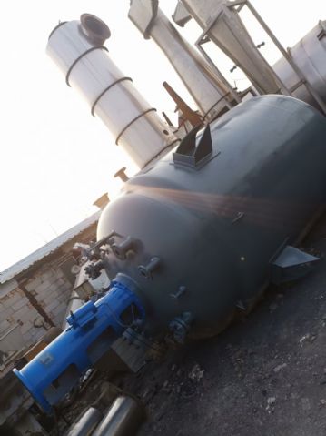 低价出2台11立方钛材高压反应釜 内钛盘