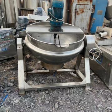 便宜出售 两台400升电加热搅拌夹层锅