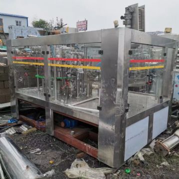 出售24头含气灌装机，12头矿泉水灌装机
