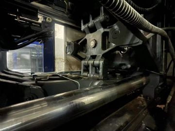 转让9成新海天二代注塑机250T 8台 