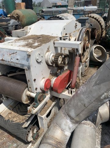 出售216木材削片机