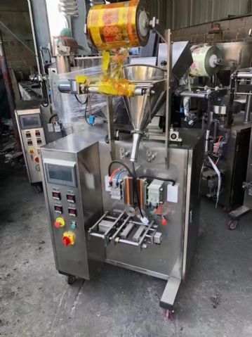 出售颗粒包装机，粉末包装机，大小型号都有