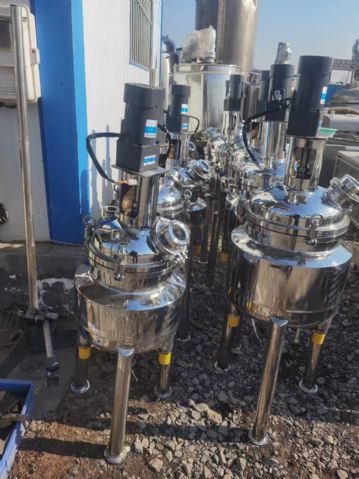 出售全新未用10升20升不锈钢电加热反应