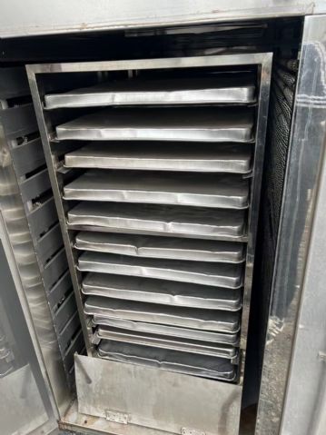 出售二手热风循环烘箱，4门8车电气两用热
