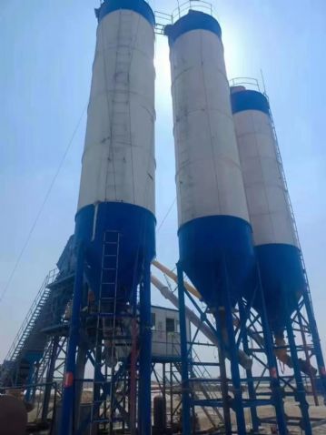 河南安阳处理3个100吨水泥罐。，二手水