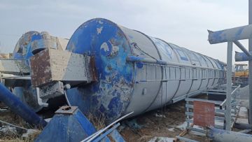 转让九成新二手150吨水泥仓两台