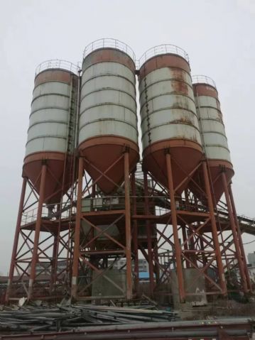 转让四台300吨水泥仓