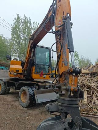 二手轮式挖机带旋转夹木器犀牛85挖掘机