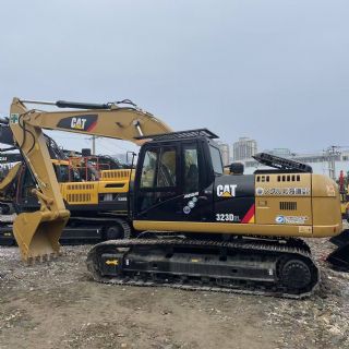卡特323挖掘机出口外贸二手CAT钩机