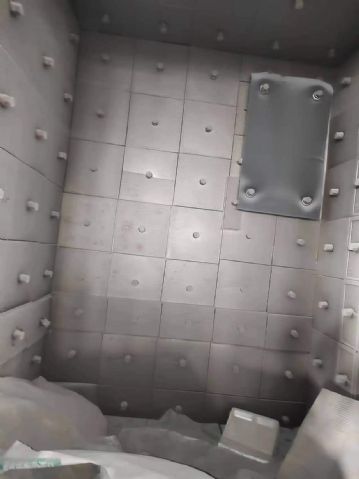 低价出售376单钩两吨两个11千瓦高校抛