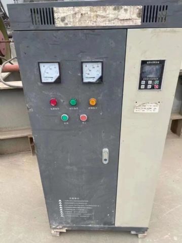 液压多缸300圆锥破碎机，配套齐全，通电