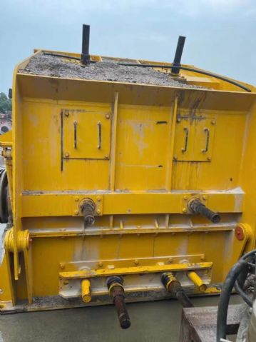 精品1320反击式破碎机，配套齐全