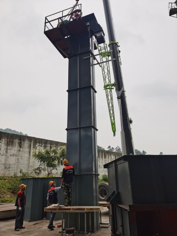 出售NE50提升机25米一台