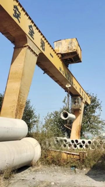 处理二手L型龙门吊1台,16吨带双外悬总