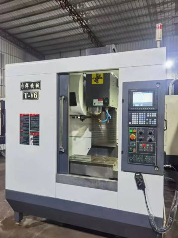 转让一台8成新台群TV-6三线轨加工中心