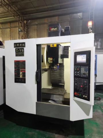 转让一台8成新台群V6三线轨加工中心