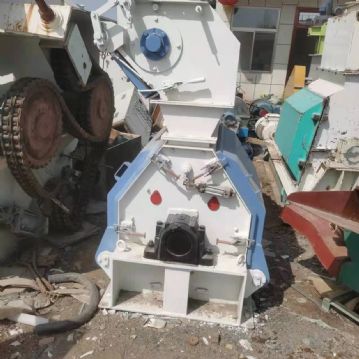 出售二手水滴式粉碎机 锤片式55千瓦饲料