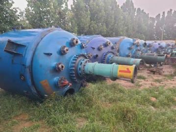 二手反应釜二手搪瓷反应釜二手2吨3吨5吨