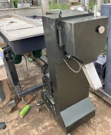 出售9成新二手南京诚盟造制粒机一套