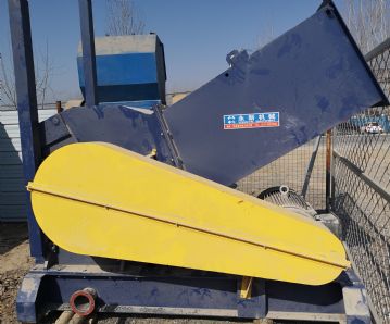 转让二手粉碎机一台